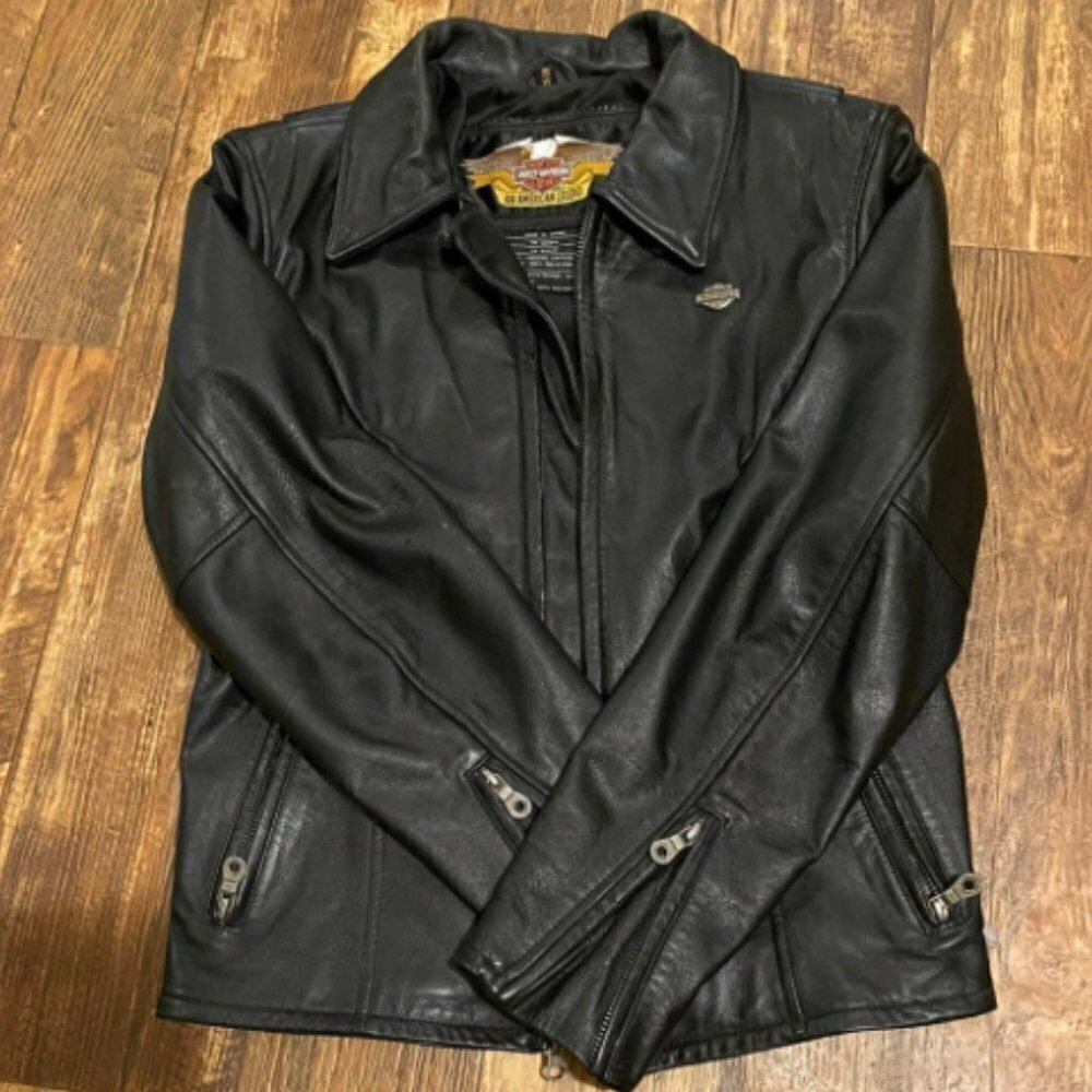 Harley Davidson Women's Leather Jacket Small  EUC​​​​​​​​​​ - Picture 3 of 5